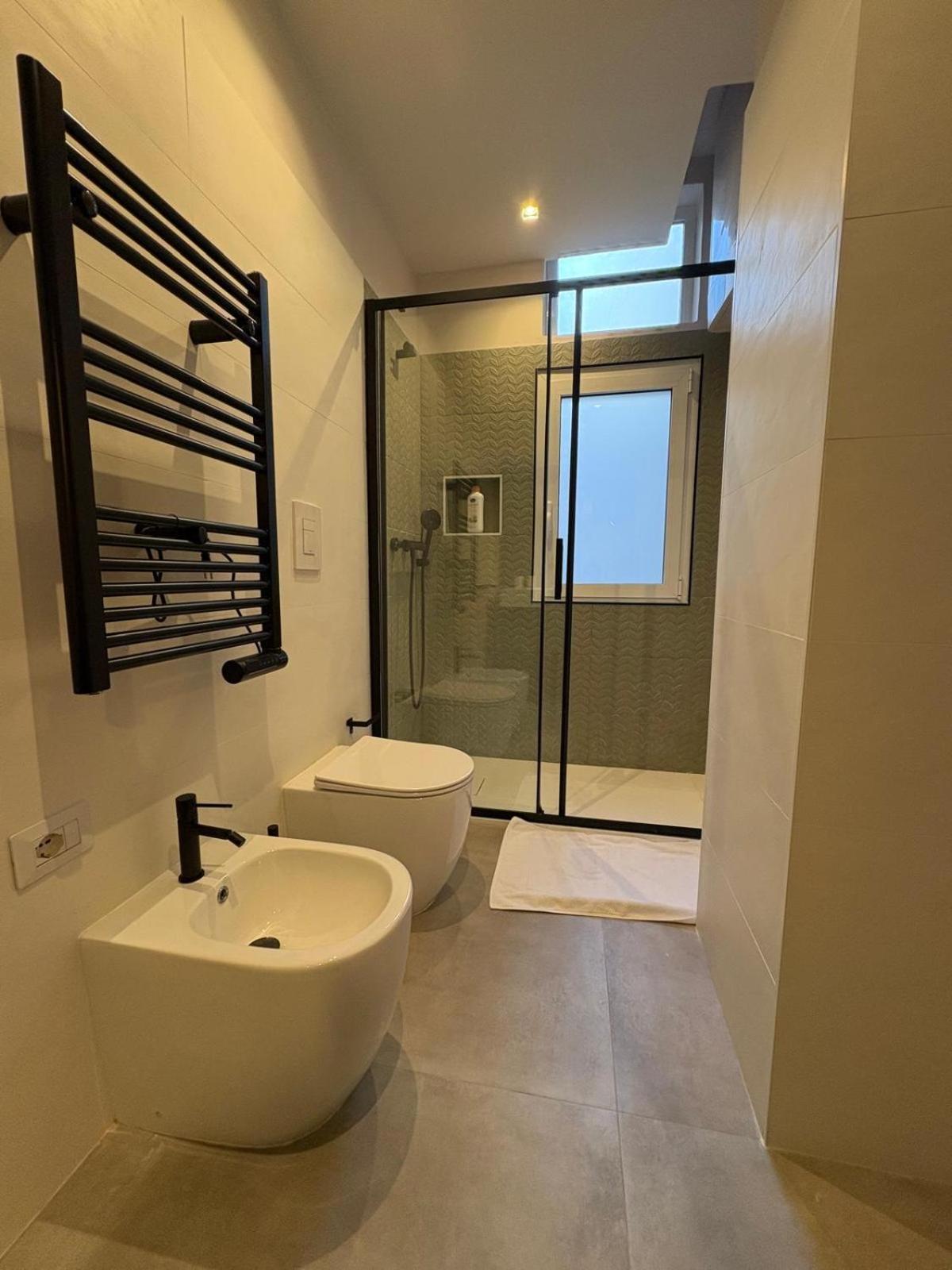 Art N Shelter Apartament Bari Kültér fotó
